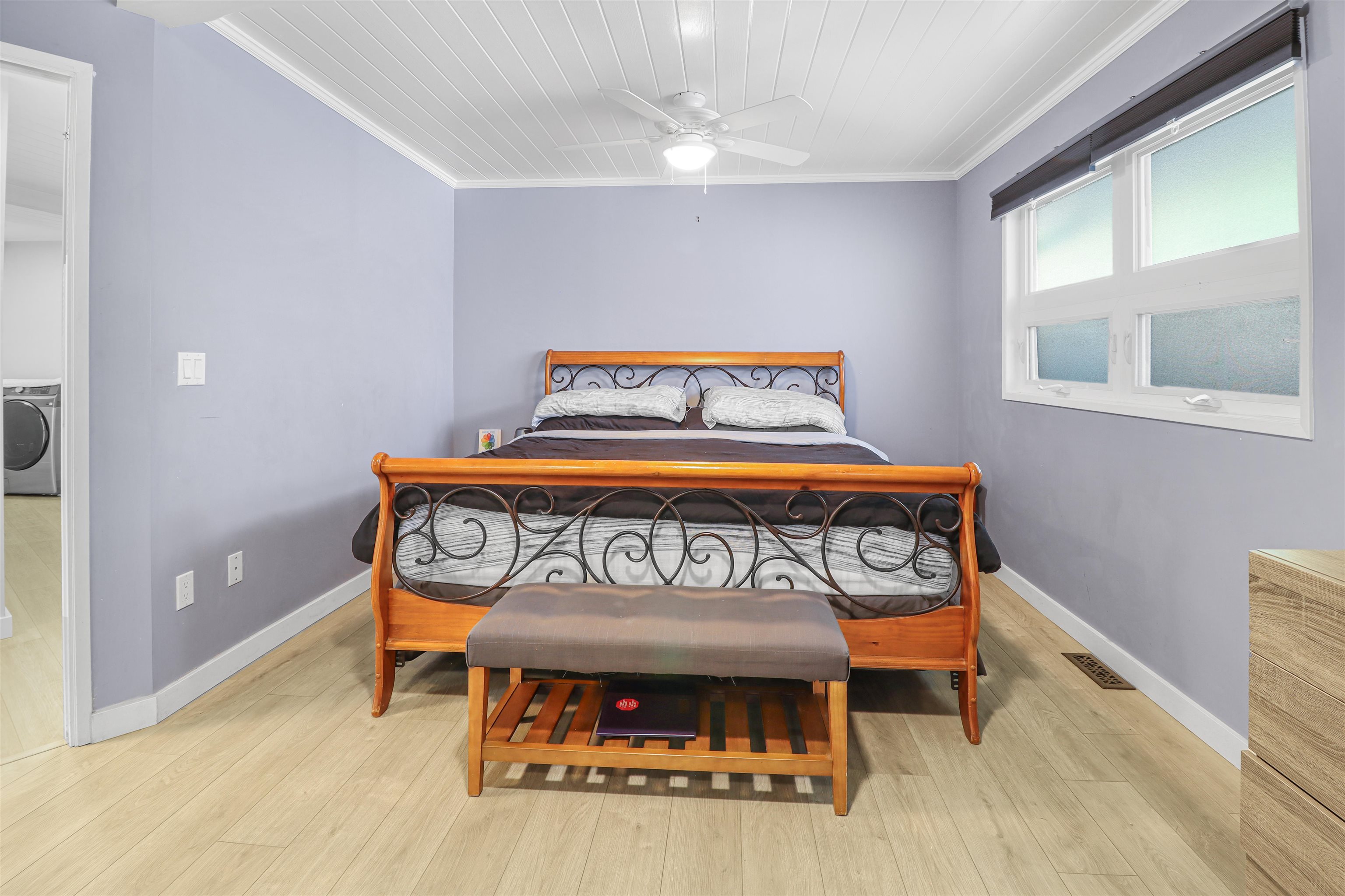 1225 Foster Avenue - 18
