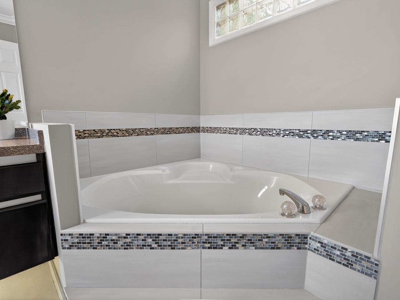 2304 Kugler Avenue - 22