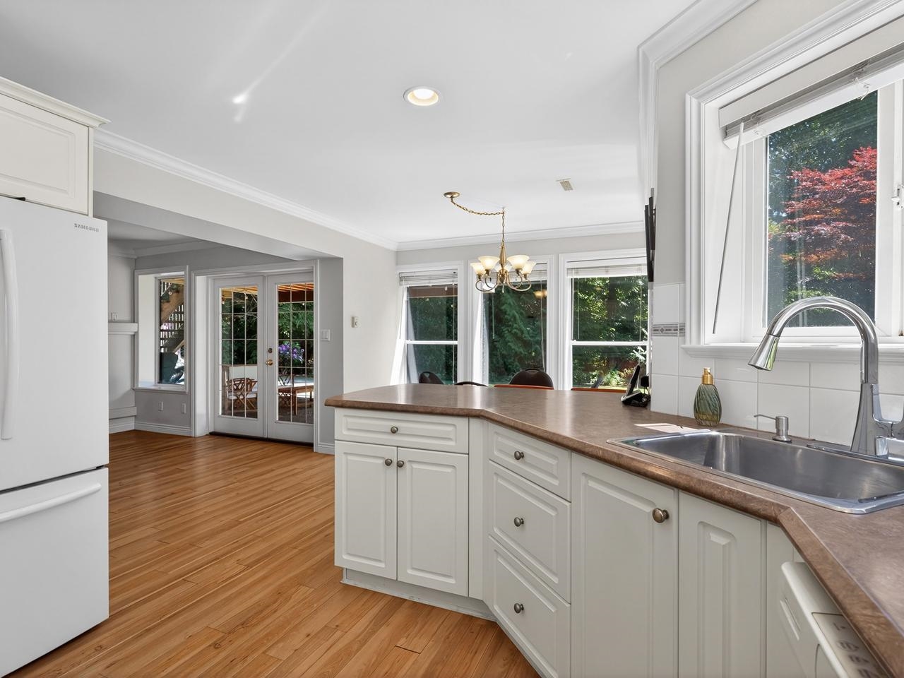 2304 Kugler Avenue - 24