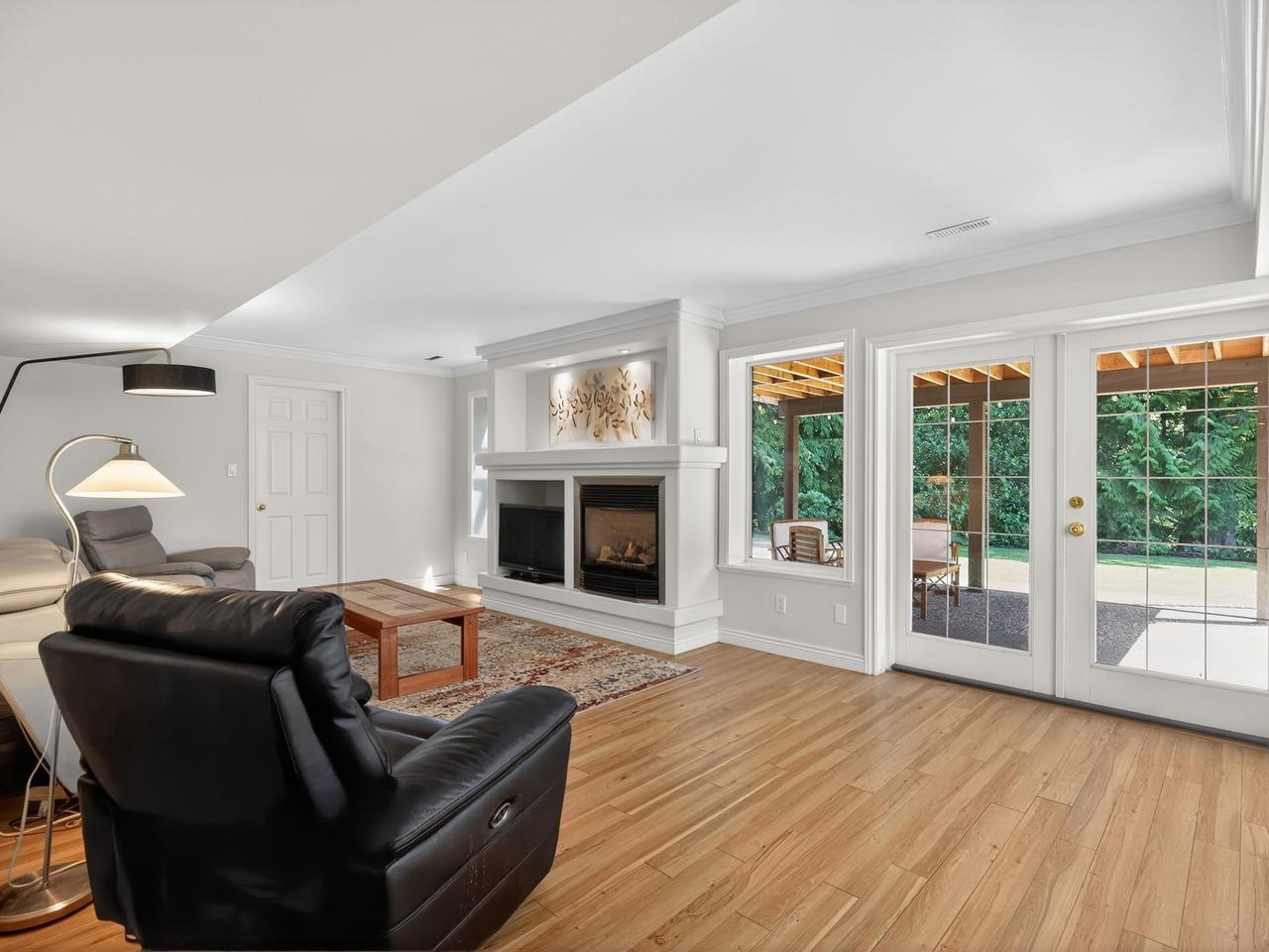 2304 Kugler Avenue - 25