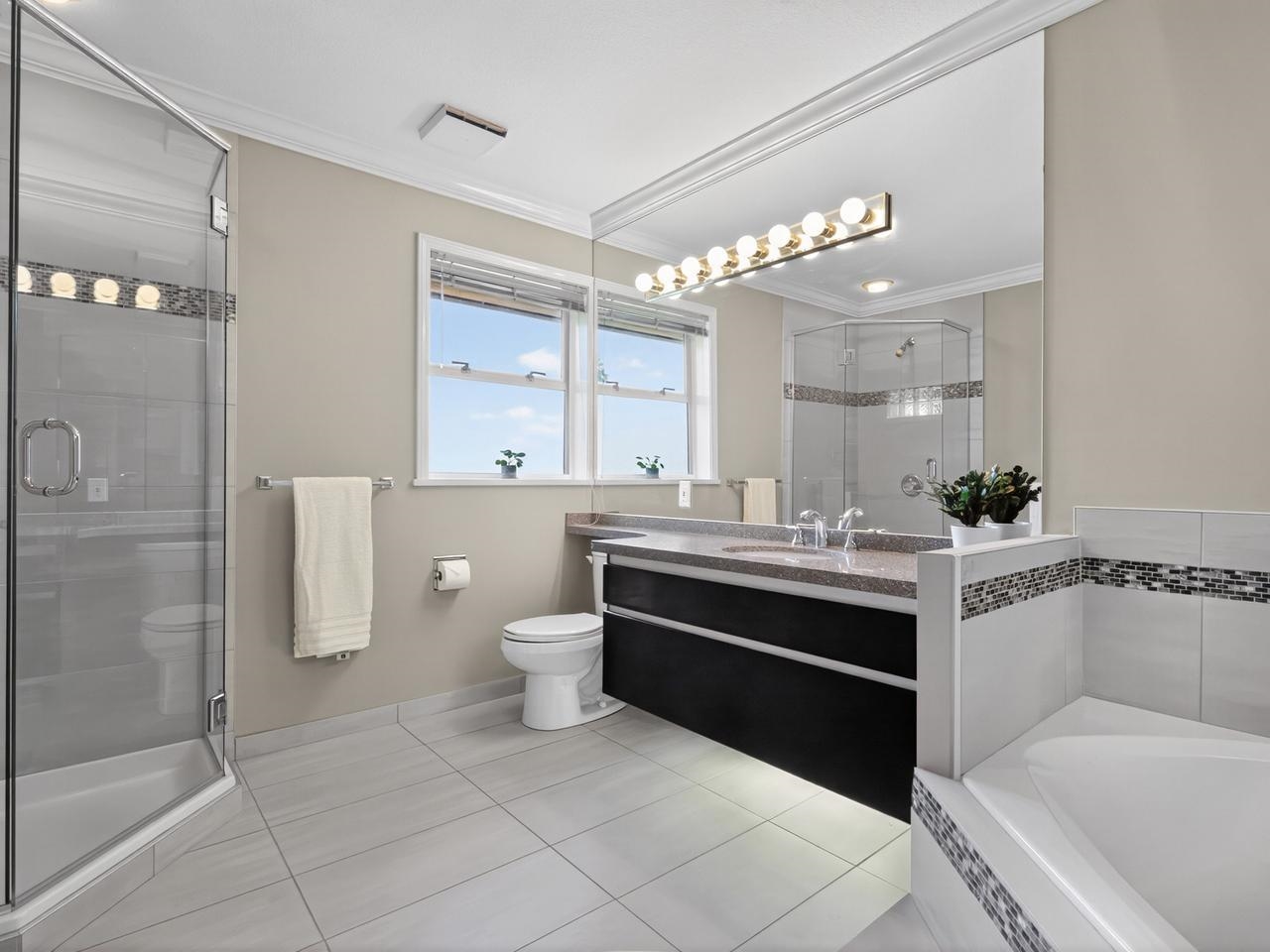 2304 Kugler Avenue - 21
