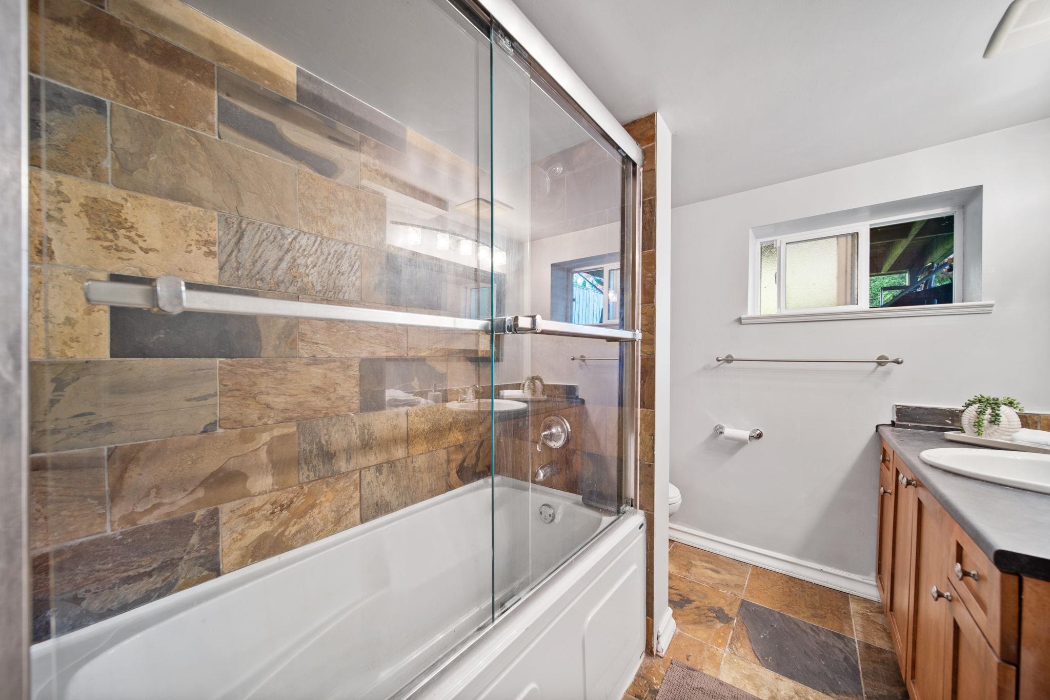 306 Ninth Avenue - 24