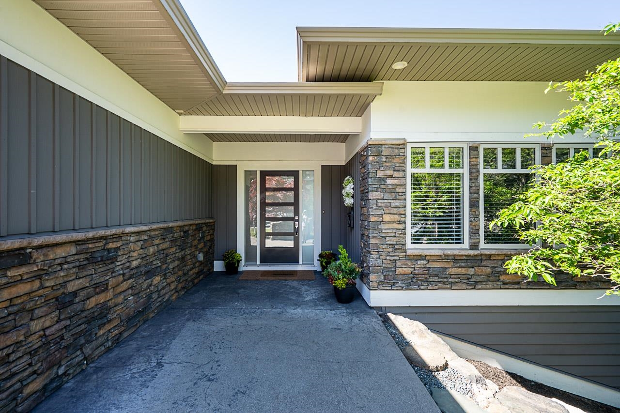 #111 51075 Falls Court - Image 3