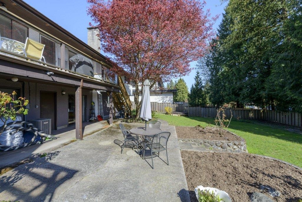 8194 Woodlake Court - 32