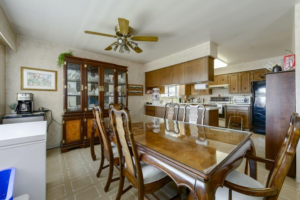 8194 Woodlake Court - 11