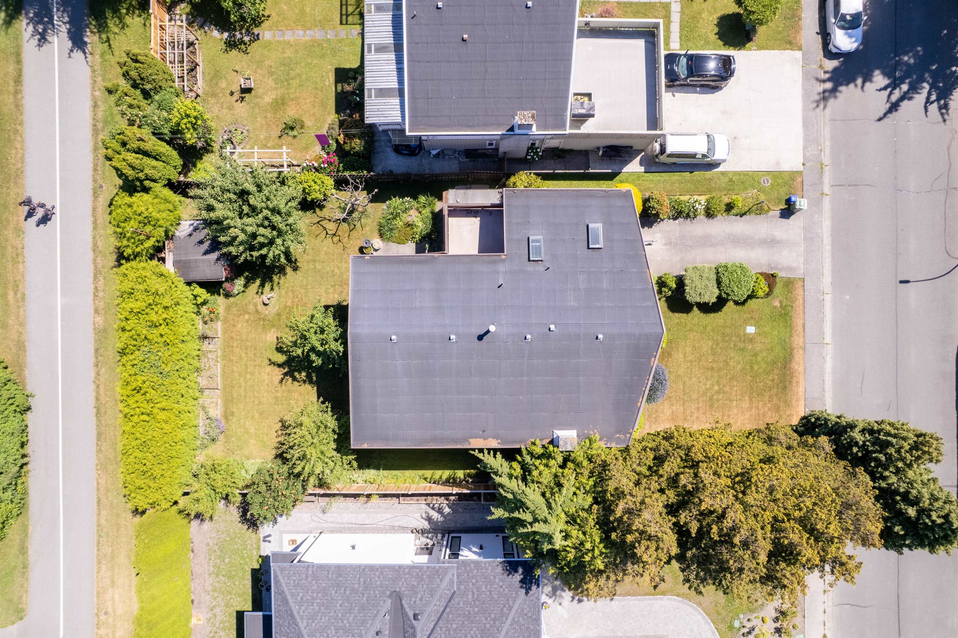 6680 Coltsfoot Drive - 30