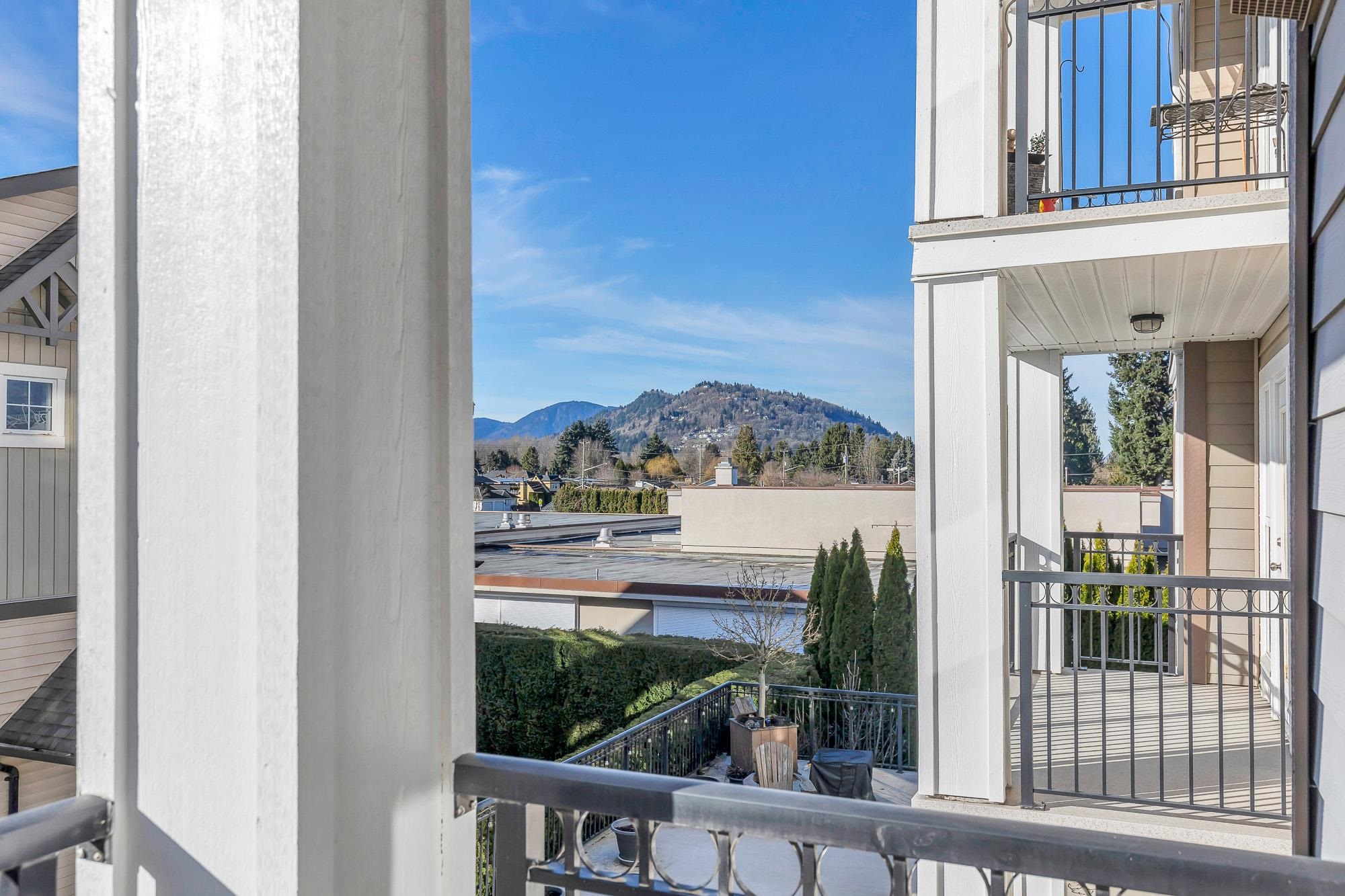 #206 8933 Edward Street - 20