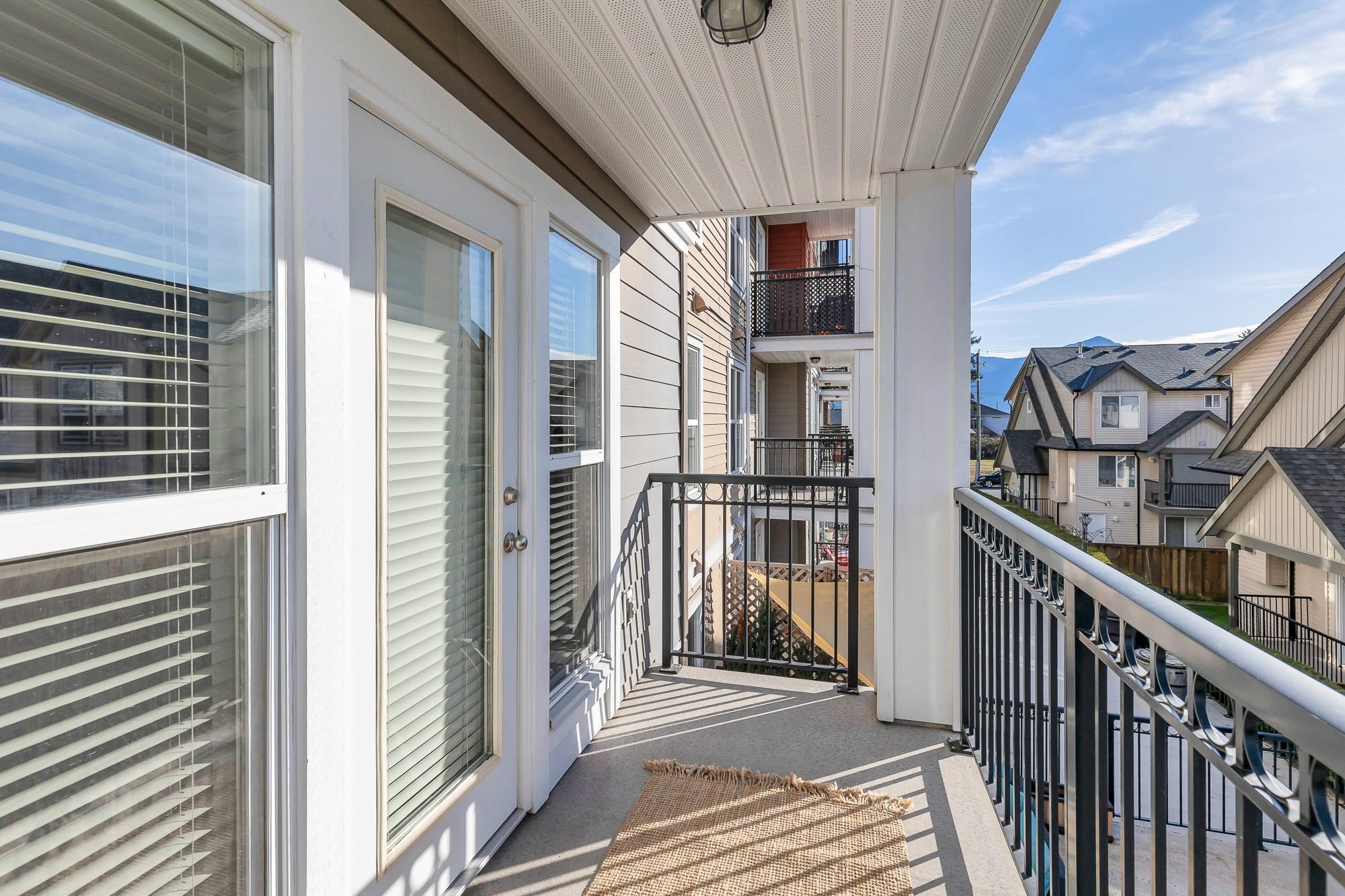 #206 8933 Edward Street - 21
