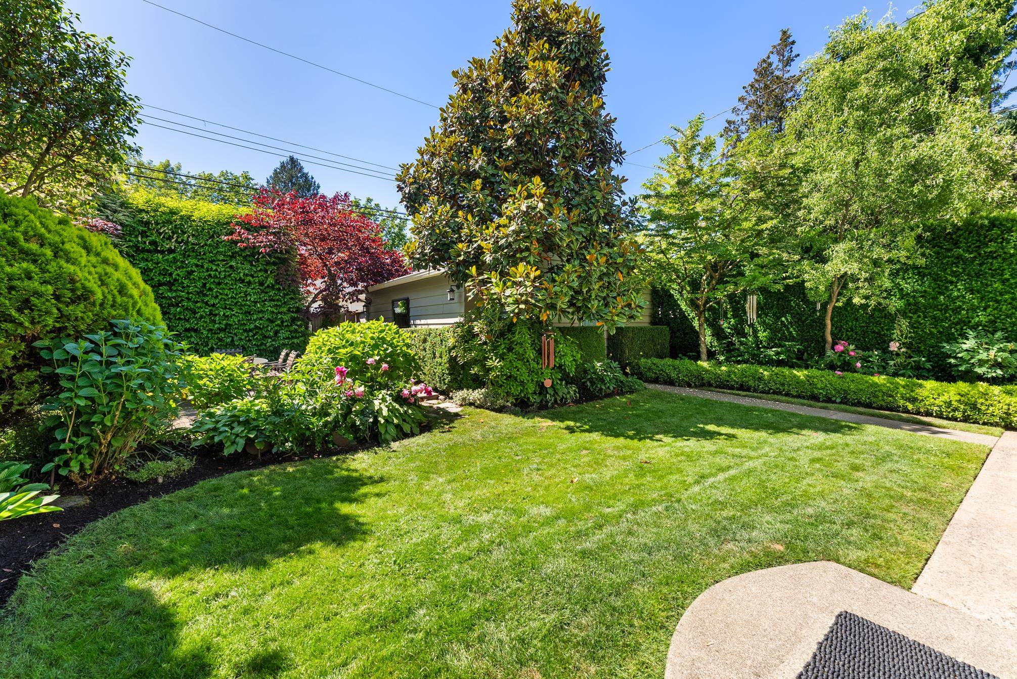 6555 Laburnum Street - 22