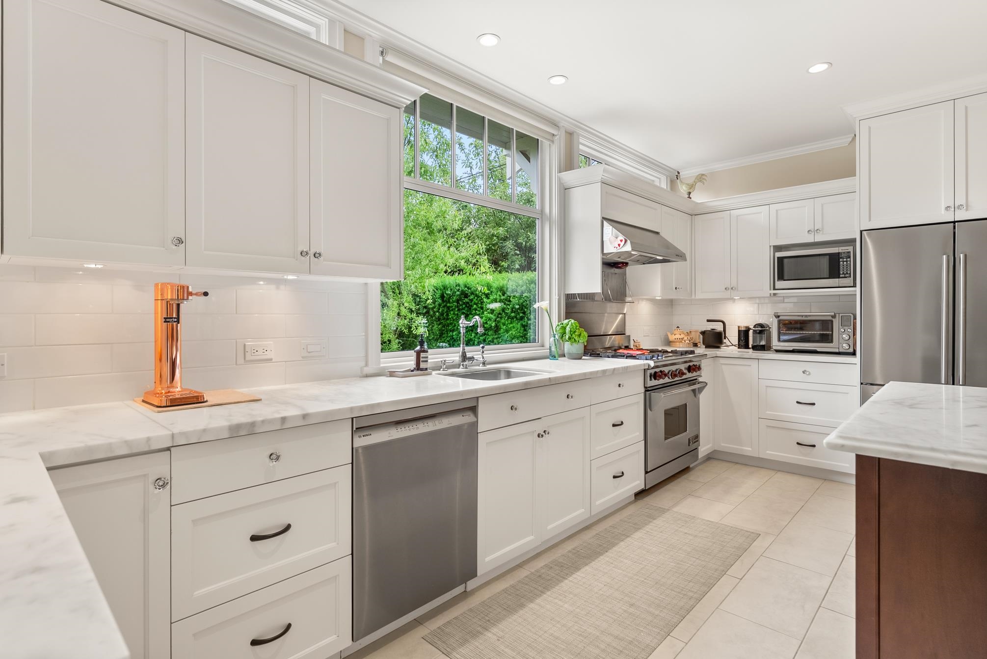 6555 Laburnum Street - 24