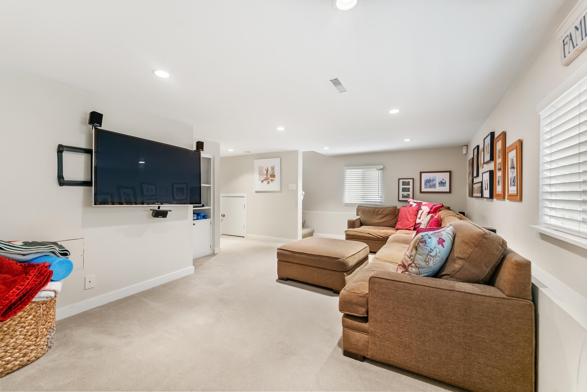 6555 Laburnum Street - 38