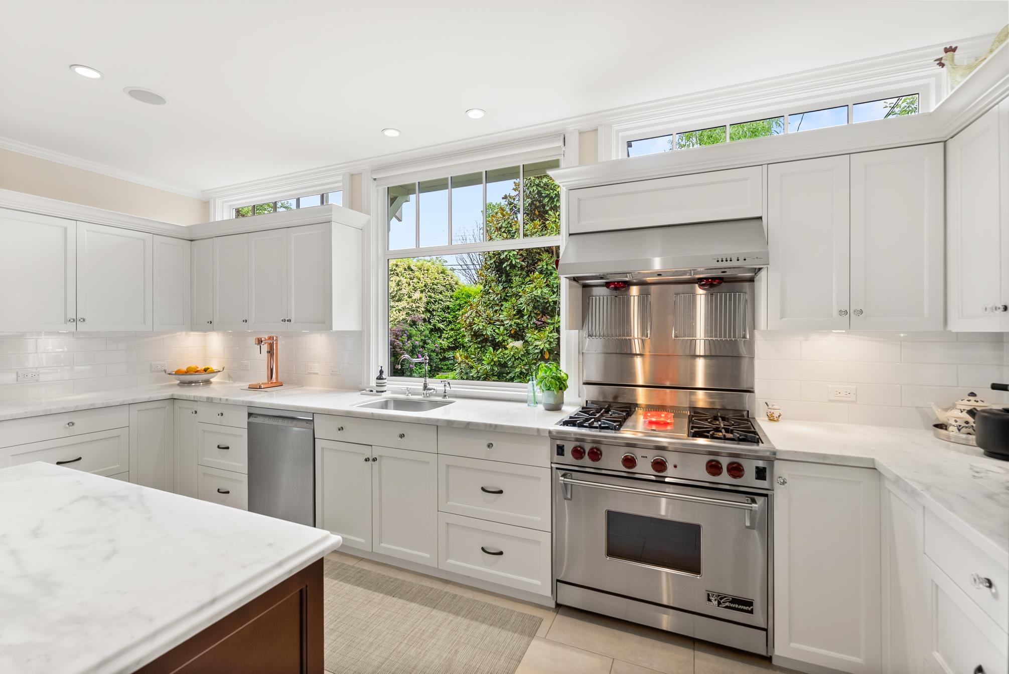 6555 Laburnum Street - 25