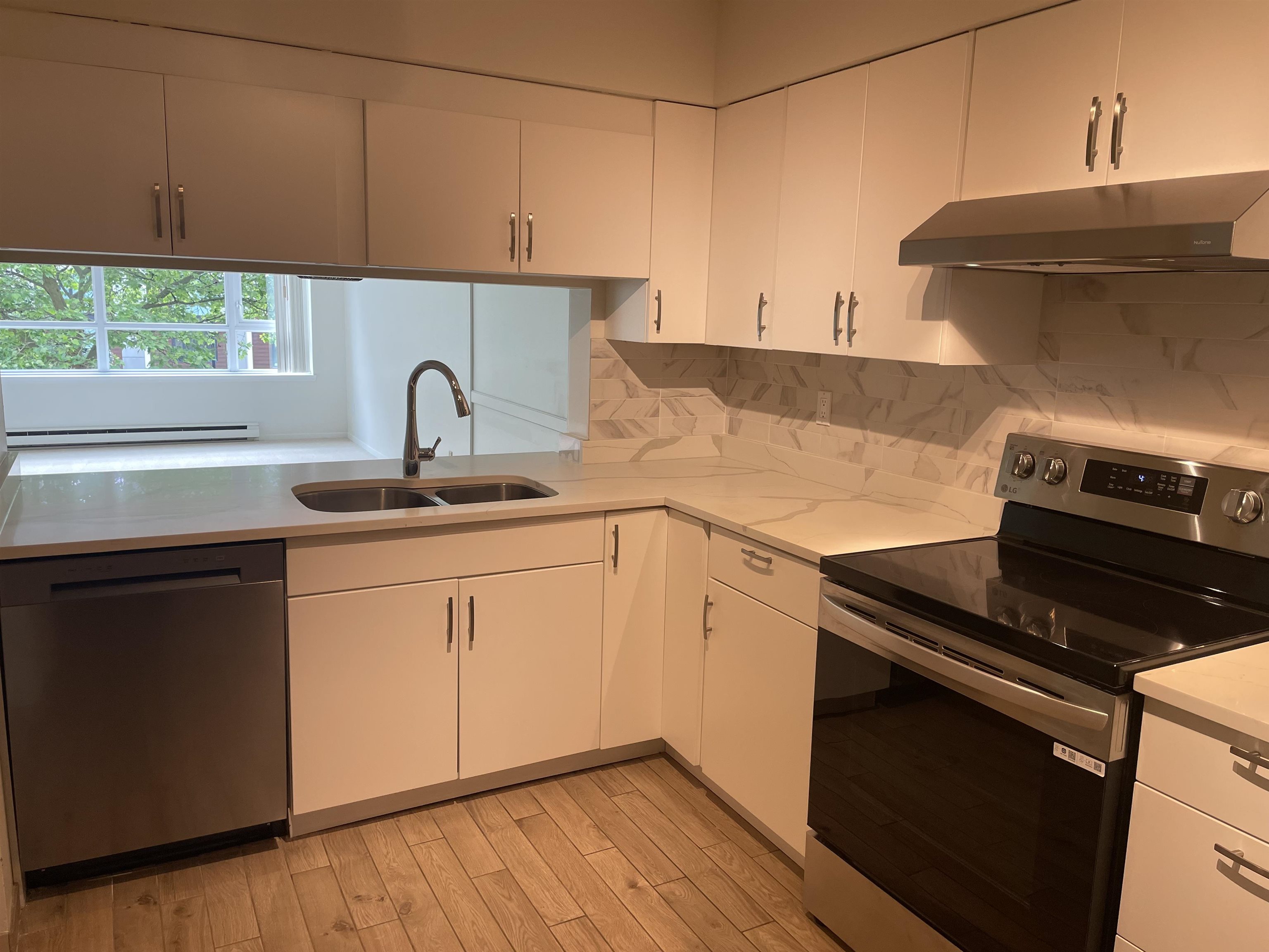 #305 6070 McMurray Avenue - Image 2