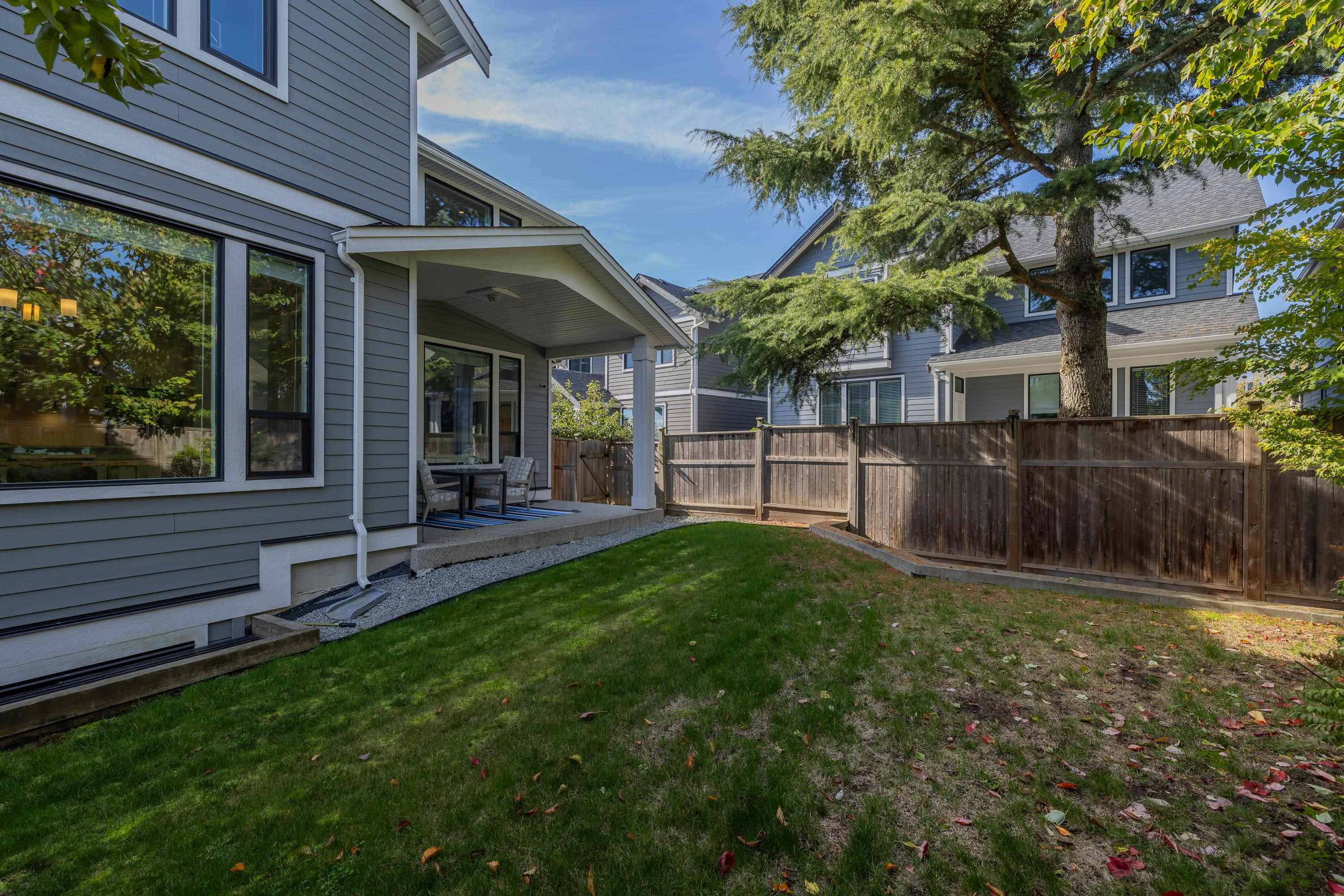 2156 167 Street - 40